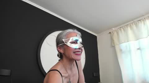 Snapshot of lunamisteriosa_ chatting on September 17, 11:41 am lunamisteriosa_ online show from September 17, 11:41 am