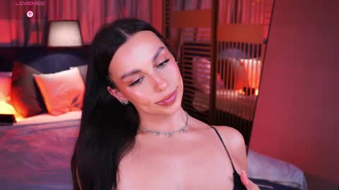 Luna  next streams Mon Tue Fri Sat Sun 8pm-5am gmt0 online show from June 2, 9:05 pm