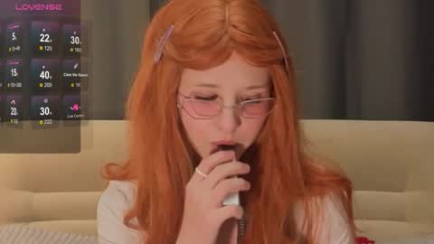 lunar_x online show from October 18, 7:04 pm