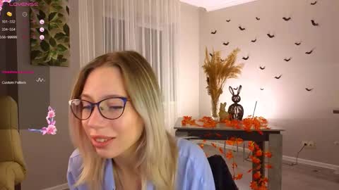 Kelly online show from November 1, 2:43 pm