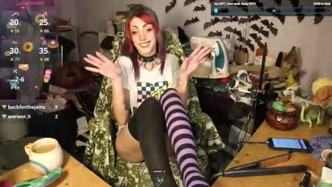 ..LunaSparkles. online show from December 20, 7:12 am