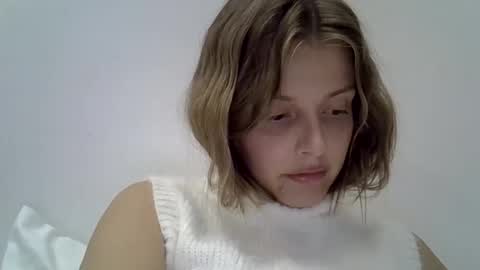 Snapshot of lunav7 chatting on October 12, 8:11 pm Luna online show from October 12, 8:11 pm