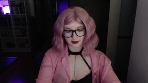 LunaXcherry online show from March 26, 7:15 pm