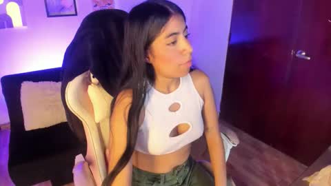 Snapshot of lunitaa18 chatting on October 22, 9:20 pm V A L E R I A online show from October 22, 9:20 pm