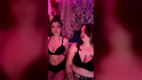 lunoxmj online show from February 21, 11:05 pm