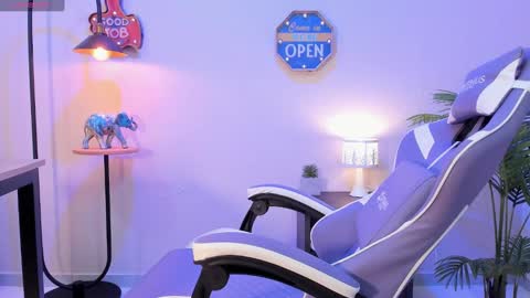 lupe online show from January 12, 7:31 pm