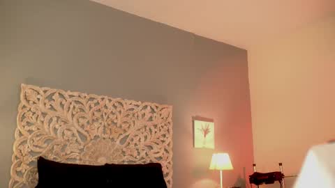 lupe online show from October 16, 8:11 pm