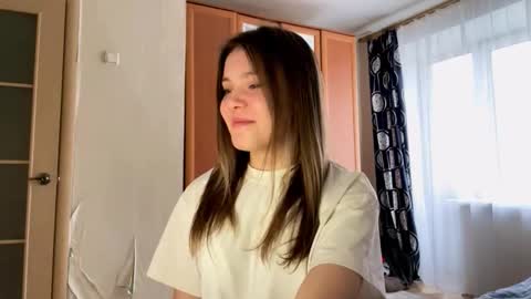 Chloe online show from November 24, 9:55 am