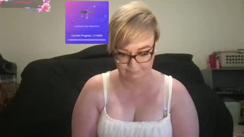 Luscious Kitten online show from October 7, 2:05 am