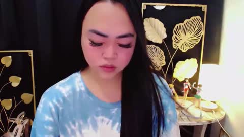 Trina online show from March 25, 2:39 am