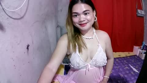 Flora Mae online show from July 6, 3:58 pm