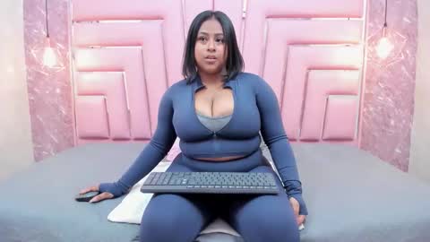 Luu  online show from May 29, 8:40 pm