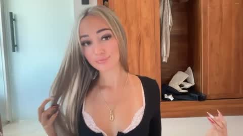 Livvyy online show from June 22, 2:38 am