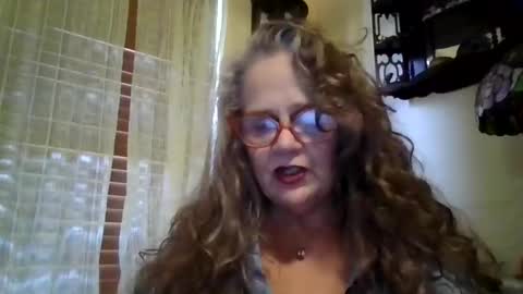 LuvMeDestinee online show from September 18, 3:32 pm