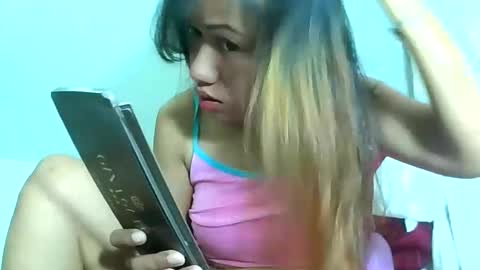 Bee Bee online show from January 17, 2:08 am