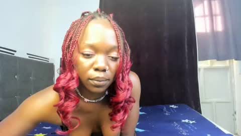 luxedollxoxoo online show from January 17, 5:37 am