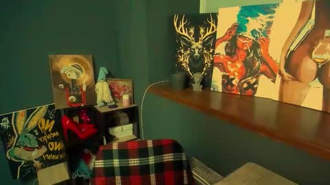 Katie online show from March 5, 4:47 pm