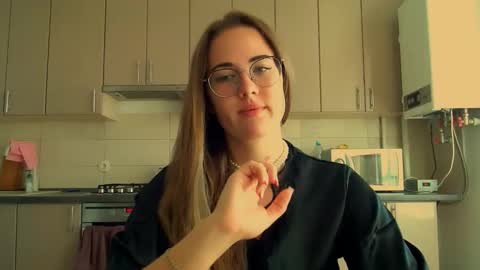 Katie online show from September 21, 7:40 am