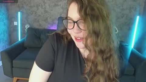 luxsopphia_ online show from March 30, 8:41 pm