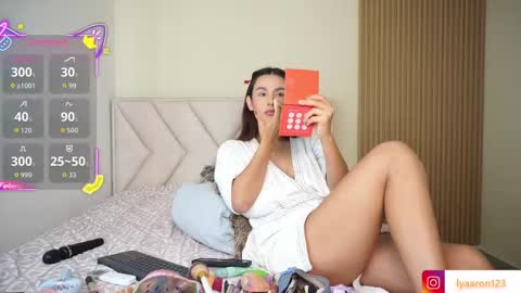 lya_aron_couple online show from September 28, 7:19 pm