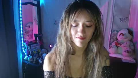 Snapshot of lya_ch chatting on October 17, 9:29 pm Call me Lia  online show from October 17, 9:29 pm