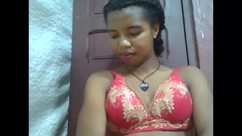 Lydiah online show from March 8, 1:44 pm
