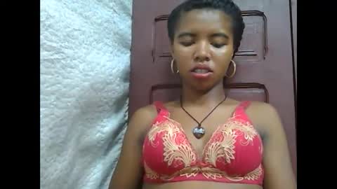 Lydiah online show from February 3, 5:46 pm