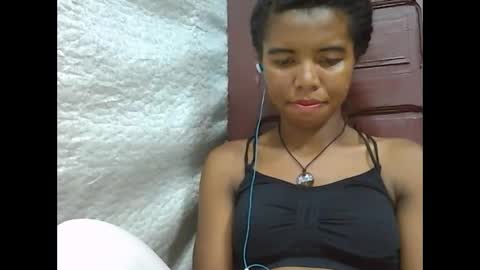 Lydiah online show from February 6, 6:56 pm