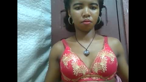 Lydiah online show from February 19, 5:49 pm