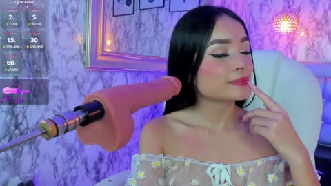 Lyen Rae  online show from December 13, 8:14 pm