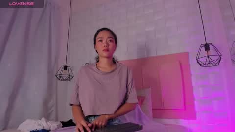 Snapshot of lyhana_lee chatting on January 23, 12:30 pm Lyhana Lee online show from January 23, 12:30 pm