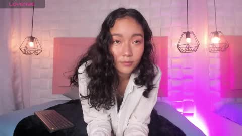 Snapshot of lyhana_lee chatting on December 18, 3:22 pm Lyhana Lee online show from December 18, 3:22 pm