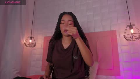 Snapshot of lyhana_lee chatting on January 27, 12:26 pm Lyhana Lee online show from January 27, 12:26 pm