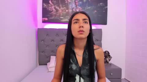 lyl_cristal online show from September 14, 4:21 am