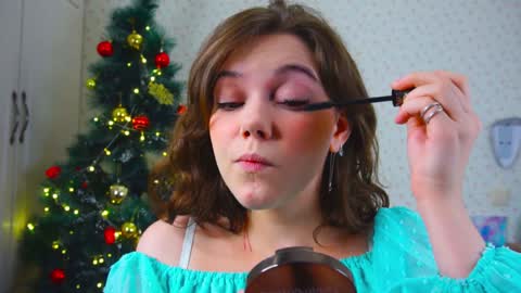 hi im Lyle online show from December 29, 3:11 am