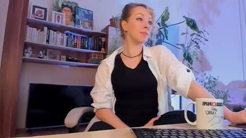 Lylith Skye NO NUDE model online show from March 13, 1:23 pm