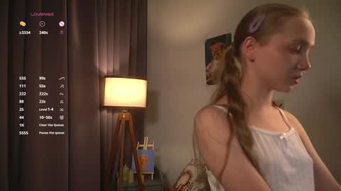 Lyly bambi online show from January 19, 10:39 pm