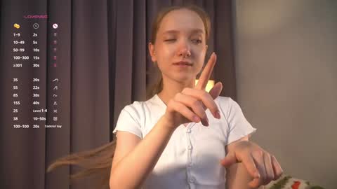 Lyly bambi online show from December 18, 9:29 pm