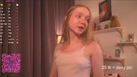 Lyly bambi online show from March 1, 11:37 pm