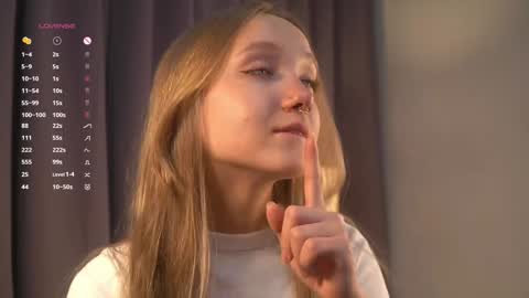 Lyly bambi online show from December 19, 9:49 pm