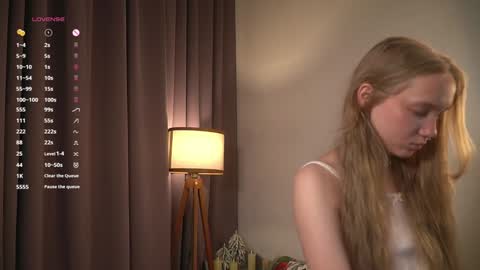 Lyly bambi online show from January 13, 10:03 pm