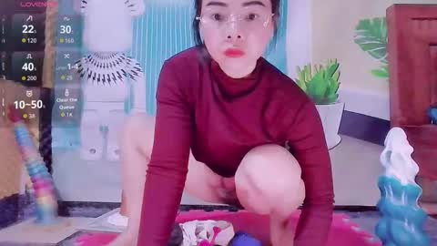lyly_sexxy online show from January 14, 7:46 am