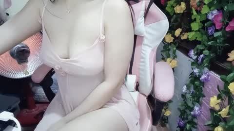 Snapshot of lyly_sweet97 chatting on January 10, 8:07 am lyly_sweet97 online show from January 10, 8:07 am