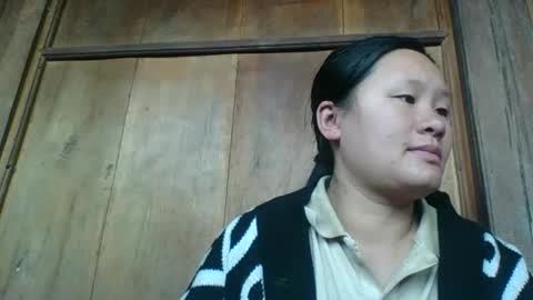 lylymai online show from September 29, 1:43 am