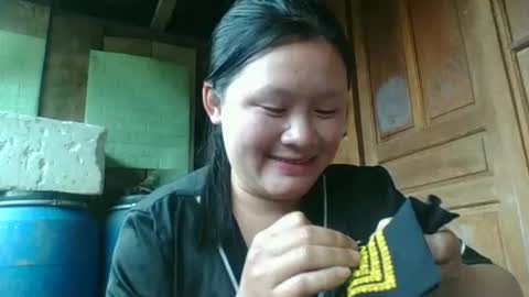 lylymai online show from September 24, 10:03 am