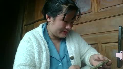 lylymai online show from October 16, 8:28 am