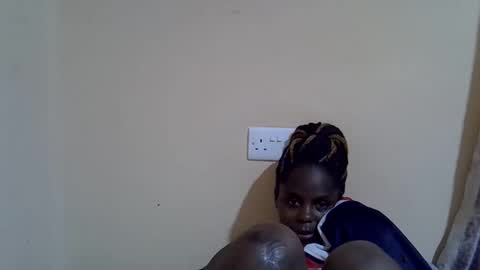 lyn_anna online show from November 15, 12:17 pm