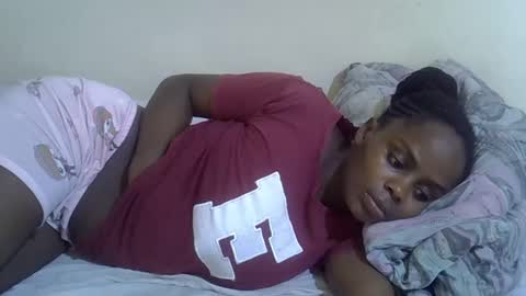 lyn_anna online show from March 31, 6:57 am