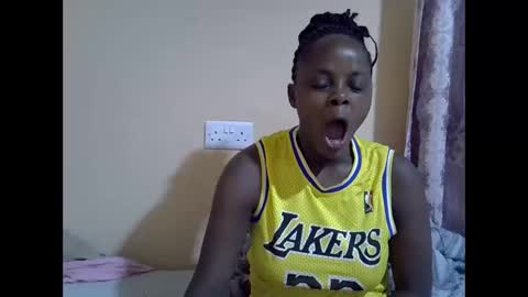 Snapshot of lyn_anna chatting on September 12, 4:24 am lyn_anna online show from September 12, 4:24 am