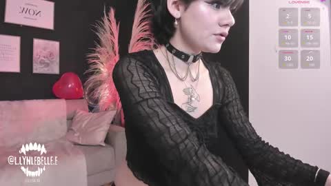 Lyn online show from February 9, 3:03 pm